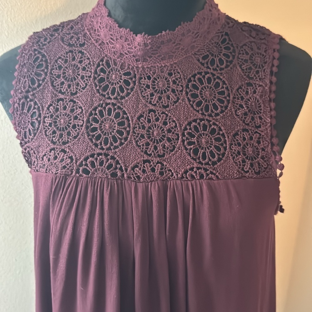 Altar’d state high collar‎ lace top and trim sleeveless shift rayon dress Sz L